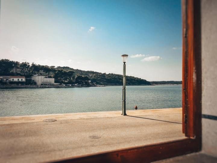 Mala Oaza Mira Apartamento Povlja  Exterior foto